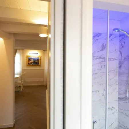 Duplex Apartsuite 아파트
